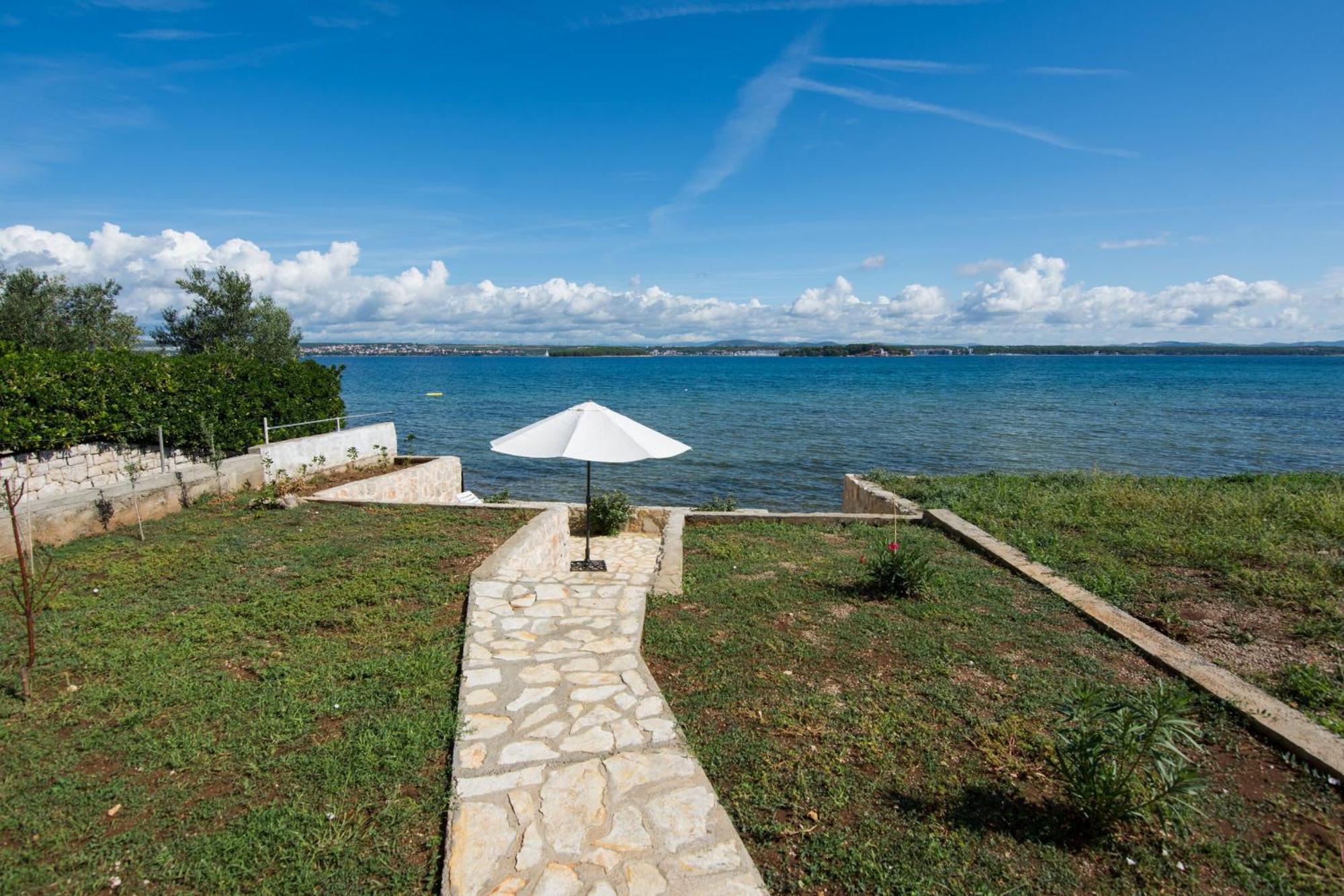 Apartment Blazenka - 20M From The Sea Tkon Ngoại thất bức ảnh